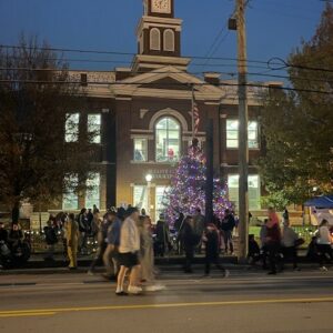 Bullitt County Courthouse at Christmas
